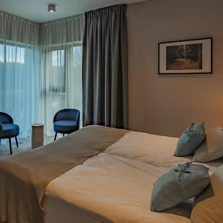 Hotel Odpocznia I *