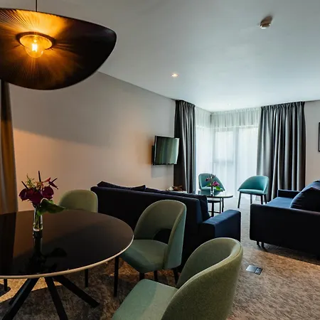 Odpocznia I Hotel *